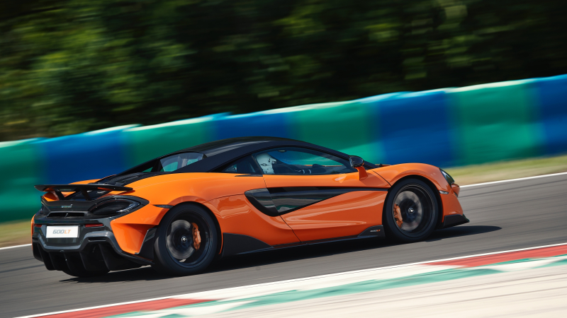 Illustration for article titled The 2019 McLaren 600LT Is the Flame-Spitting Mad Max Version of the 570S